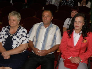 Дарья Наумова с родителями.