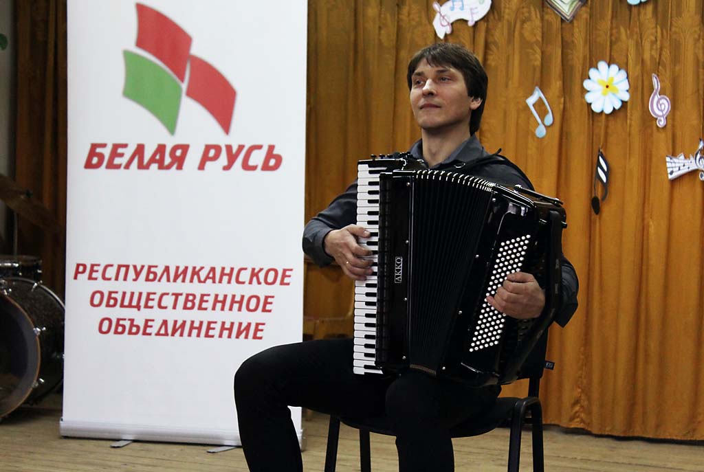 Кличев стал 56-ым по счёту городом в котором выступил аккордеонист Игорь КВАШЕВИЧ