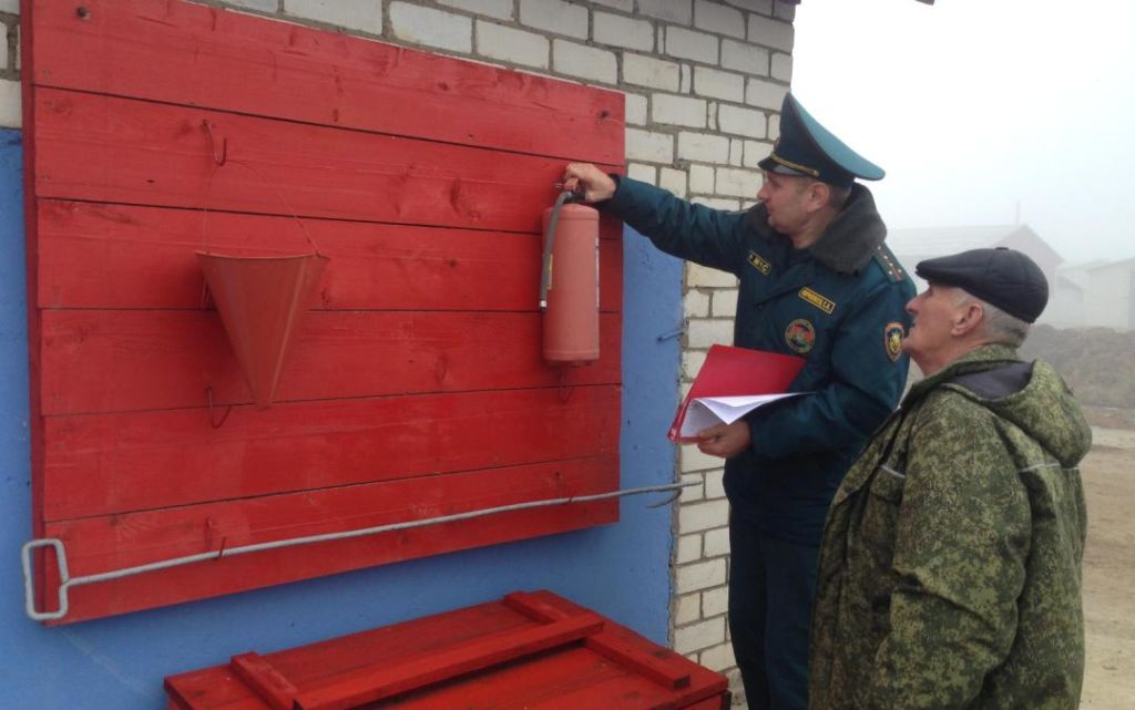 Работники Кличевского РОЧС провели мониторинг состояния пожарной безопасности объектов