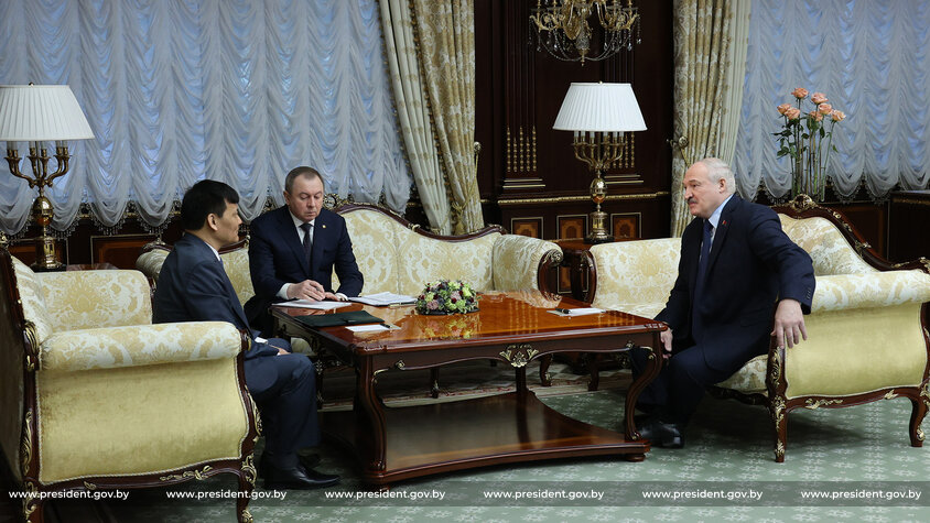 Встреча с Чрезвычайным и Полномочным Послом Вьетнама в Беларуси Нгуеном Ван Нгы