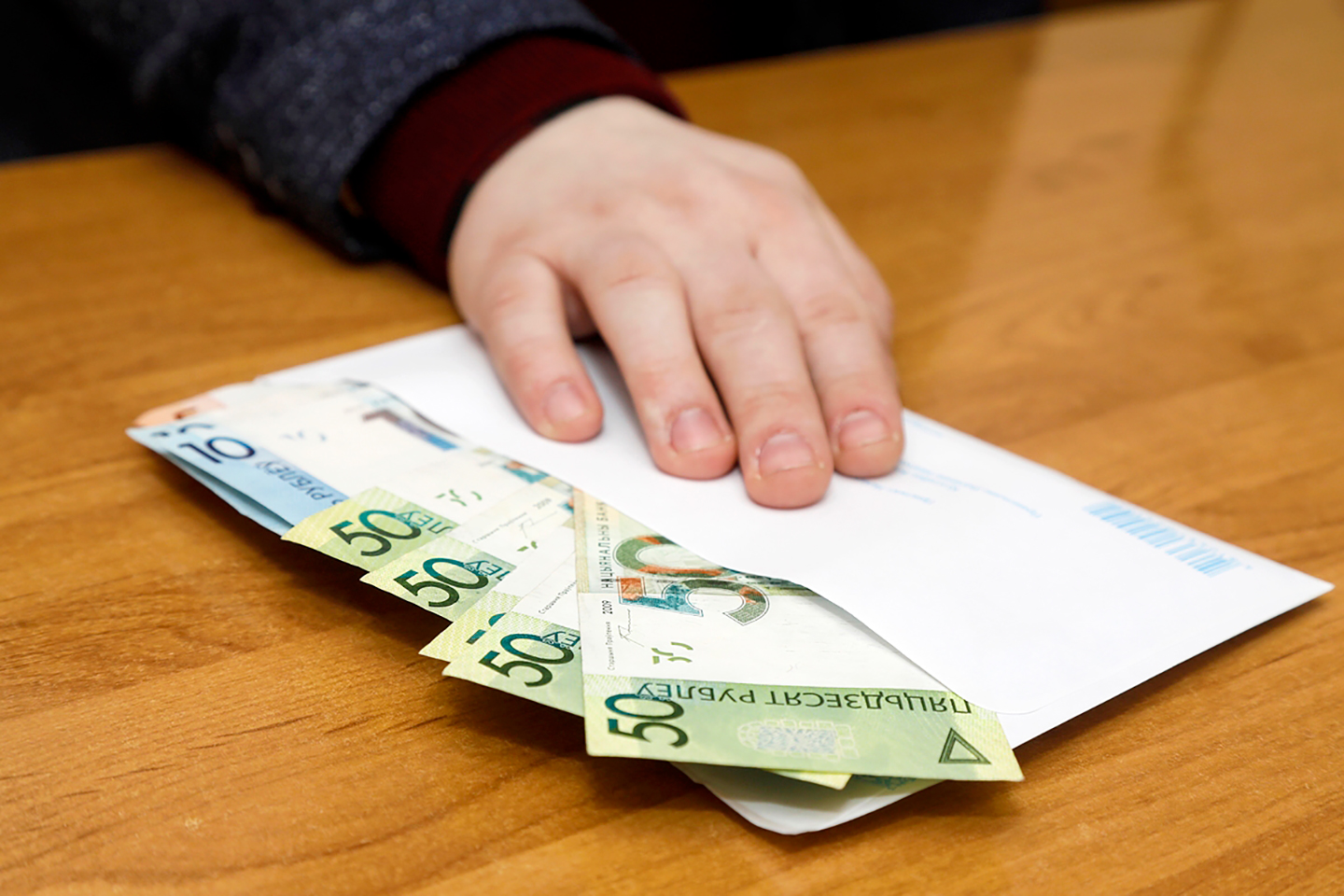 Негативные последствия выплаты заработной платы «в конвертах»